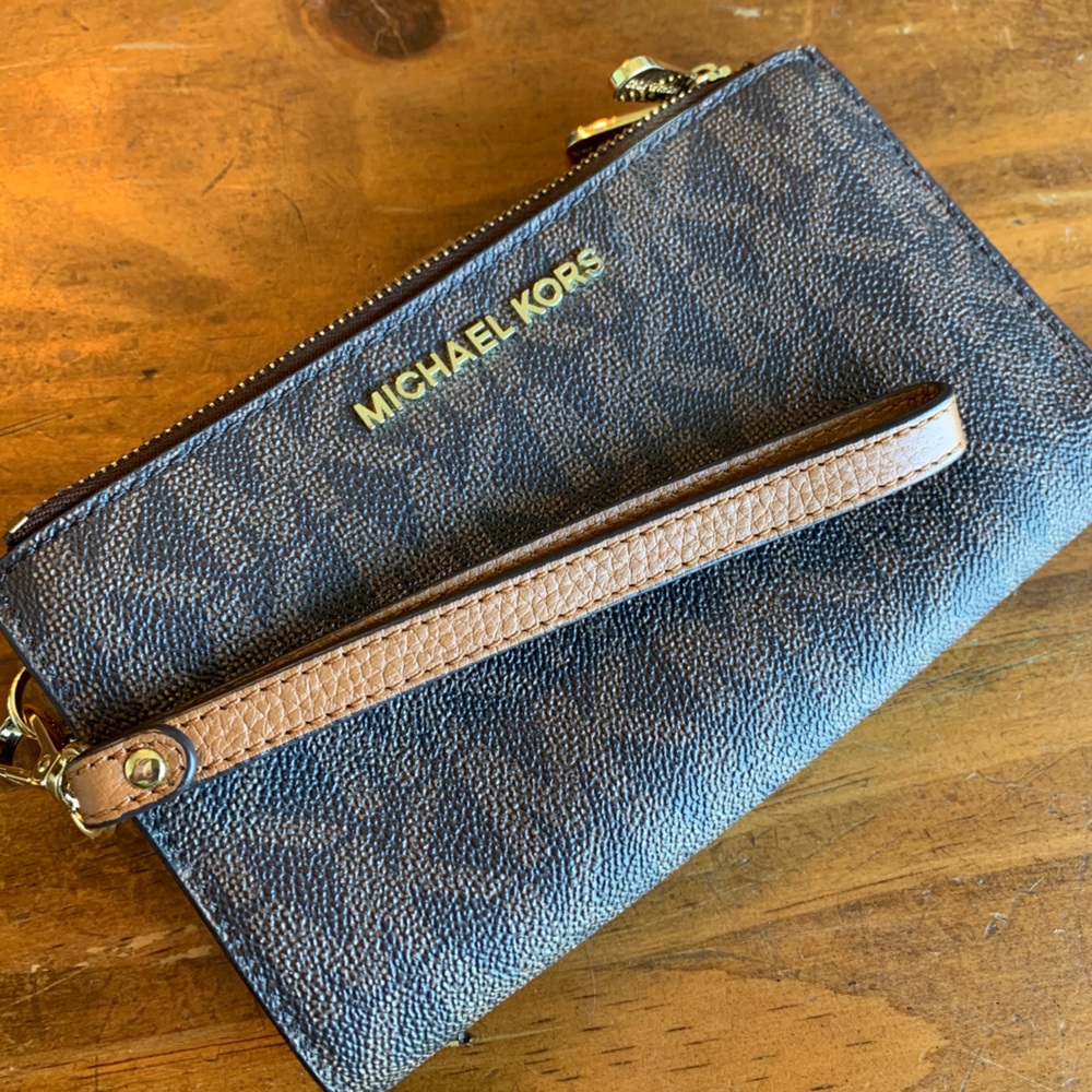 Michael Kors wallet